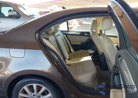 2014 Volkswagen Jetta 1.8T Se из США, поврежденный, VIN 3VWD17AJ5EM354516